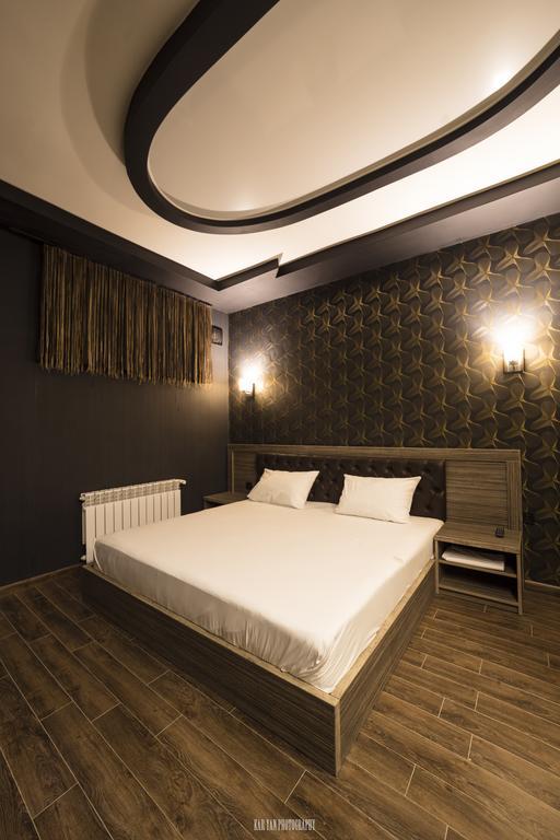 Voyage Hotel Jerevan Værelse billede